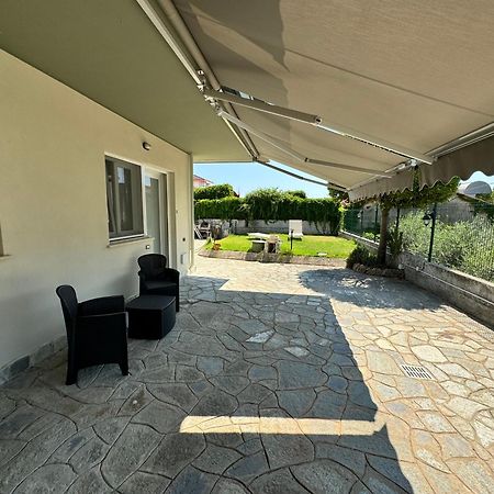 L'11 Affittacamere Borghetto Santo Spirito Exteriér fotografie